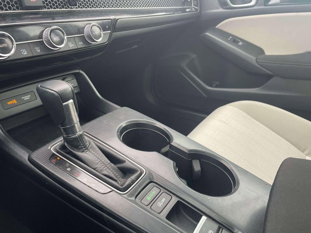 Certified 2024 Honda Civic EX image 30