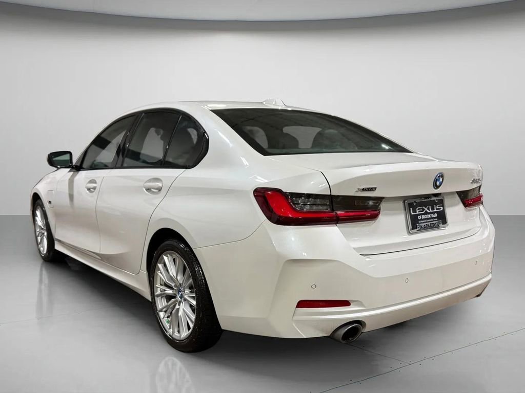 Used 2023 BMW 330e xDrive w/ Driving Assistance Package AWD/4WD image 6