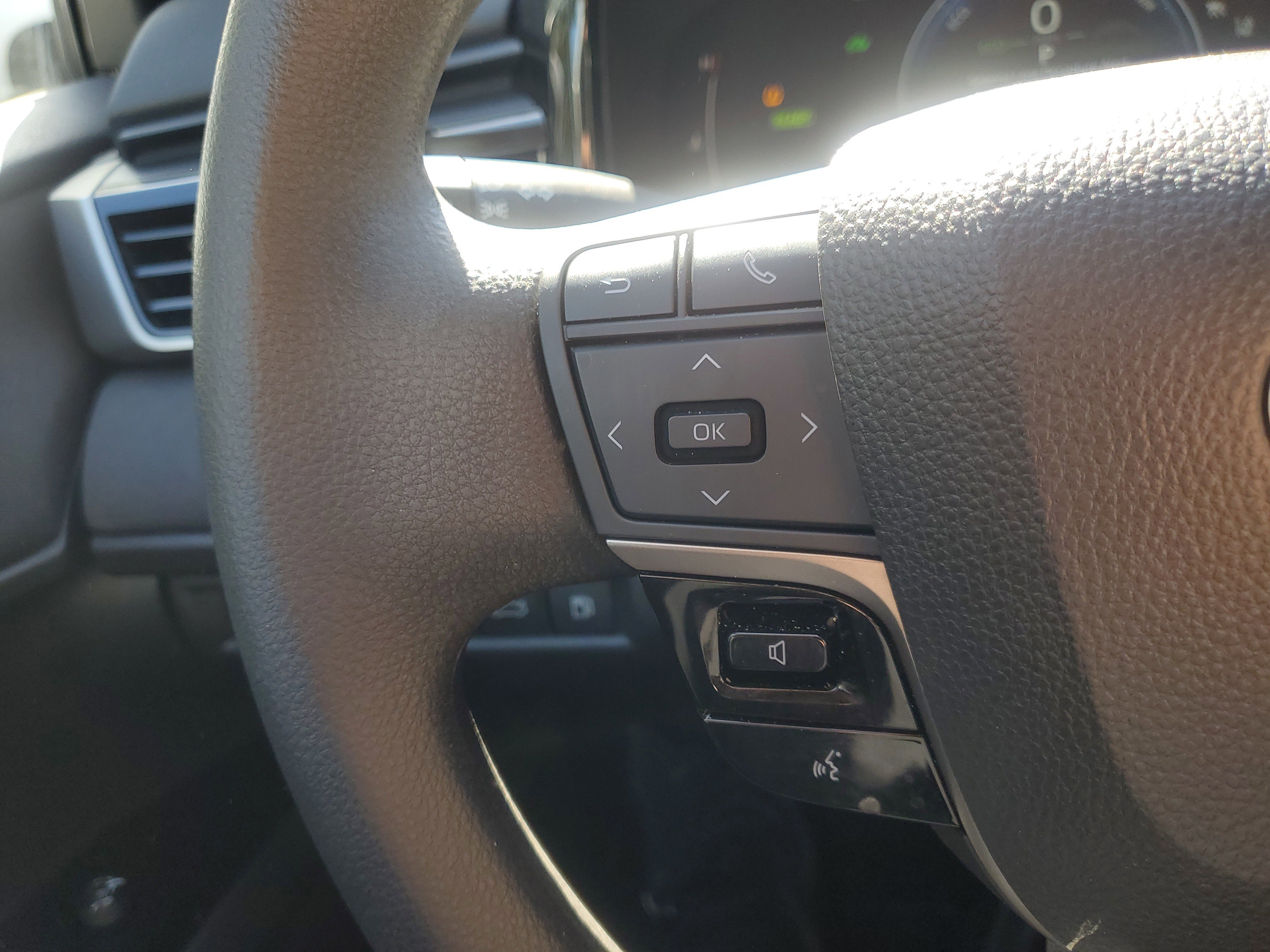 Certified 2025 Toyota Camry LE image 21