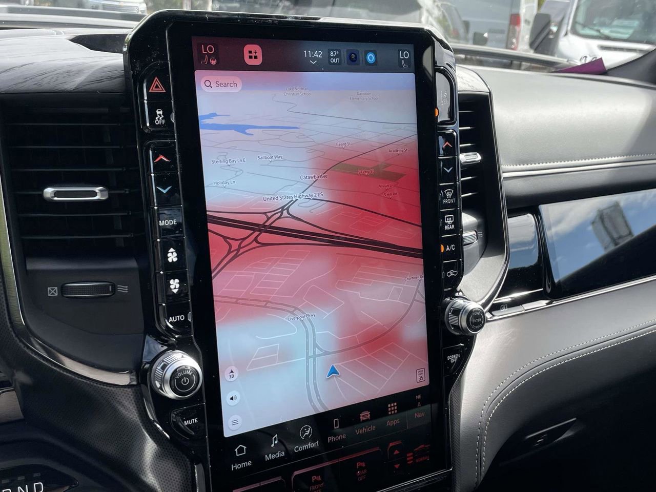 New 2026 RAM 1500 Limited image 17