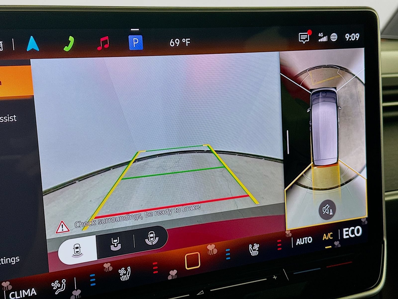 New 2025 Volkswagen ID. Buzz Pro S Plus AWD/4WD image 23