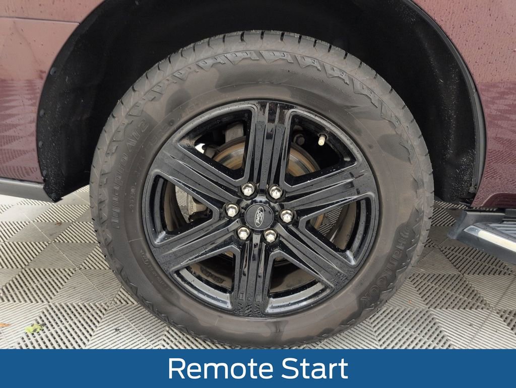 Used 2020 Ford Expedition XLT w/ Equipment Group 202A RWD image 21