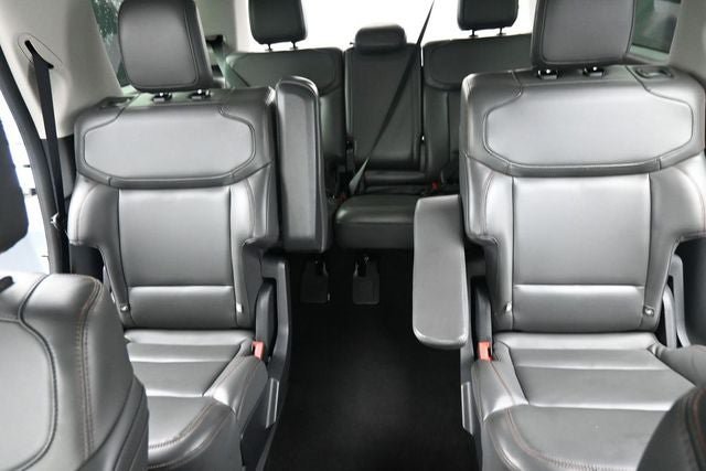 Certified 2025 Ford Expedition Active AWD/4WD image 25