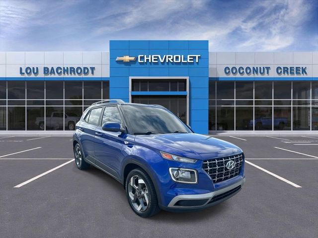 Used 2023 Hyundai Venue SEL FWD image 1