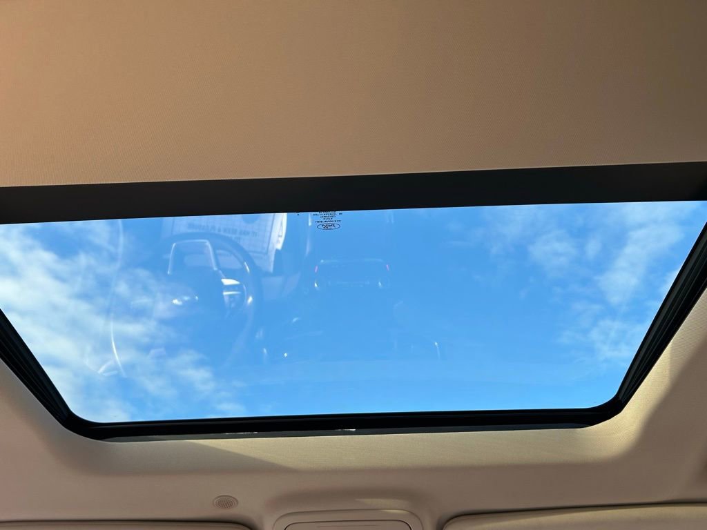 Certified 2022 Ford Explorer Platinum w/ Equipment Group 601A image 20