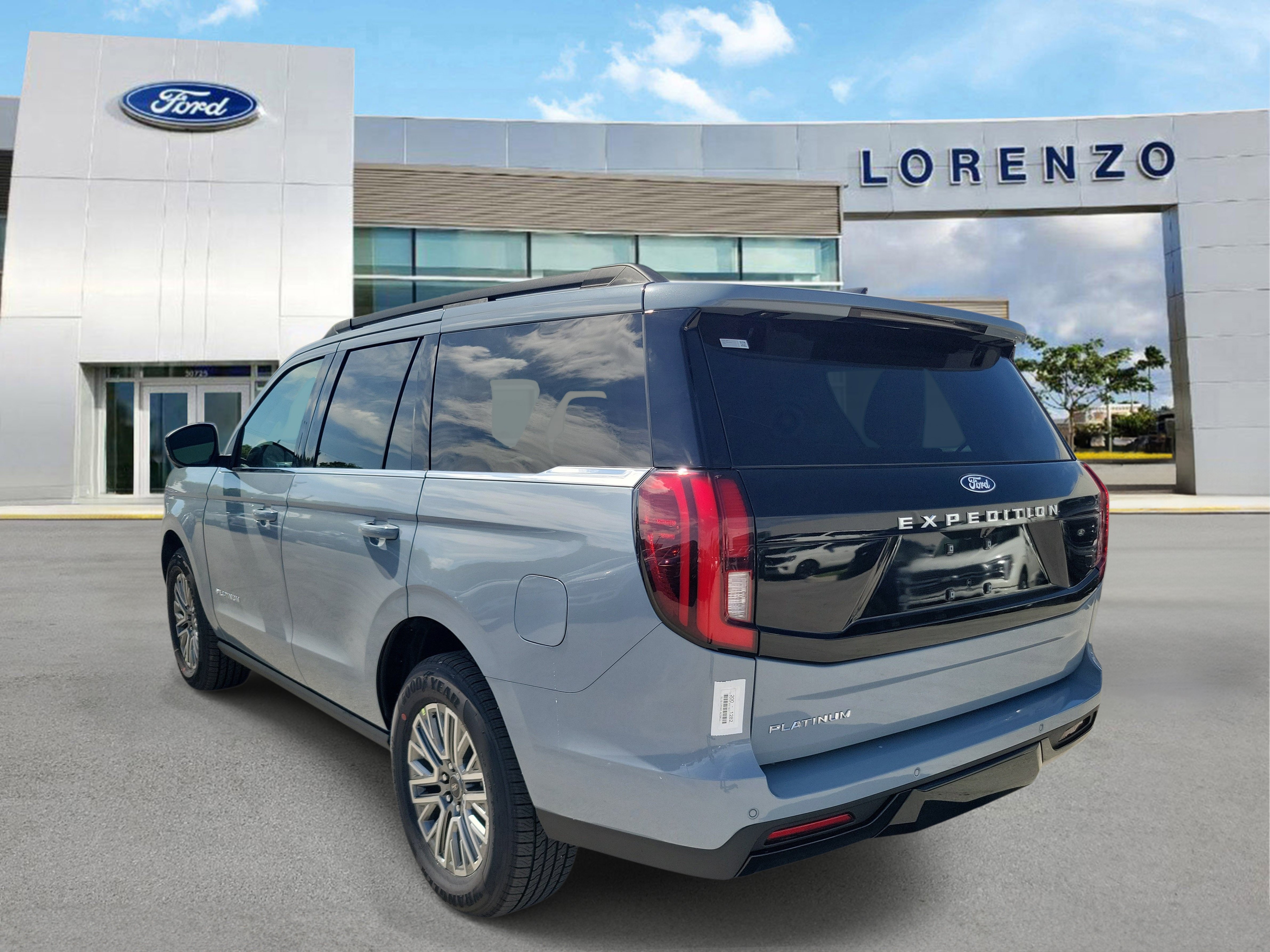 New 2027 Ford Expedition Platinum w/ Driver's Package RWD image 6