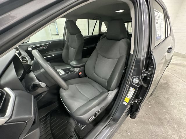 Used 2025 Toyota RAV4 XLE FWD image 13