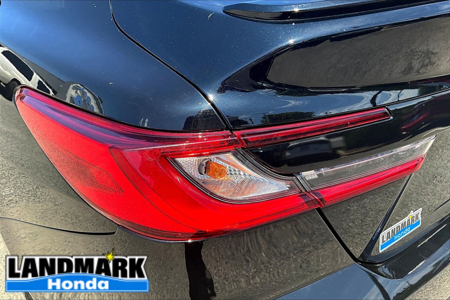 Used 2025 Toyota Camry SE FWD image 31