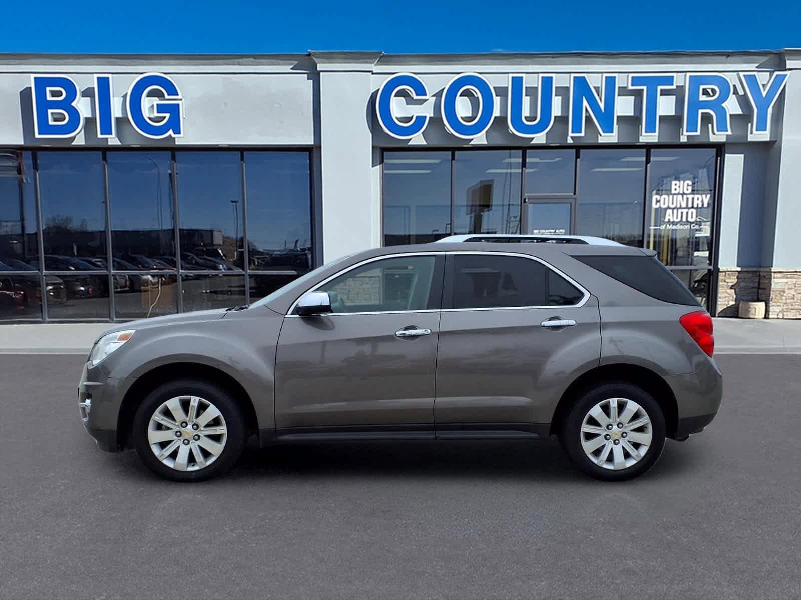Used 2011 Chevrolet Equinox LTZ FWD image 2