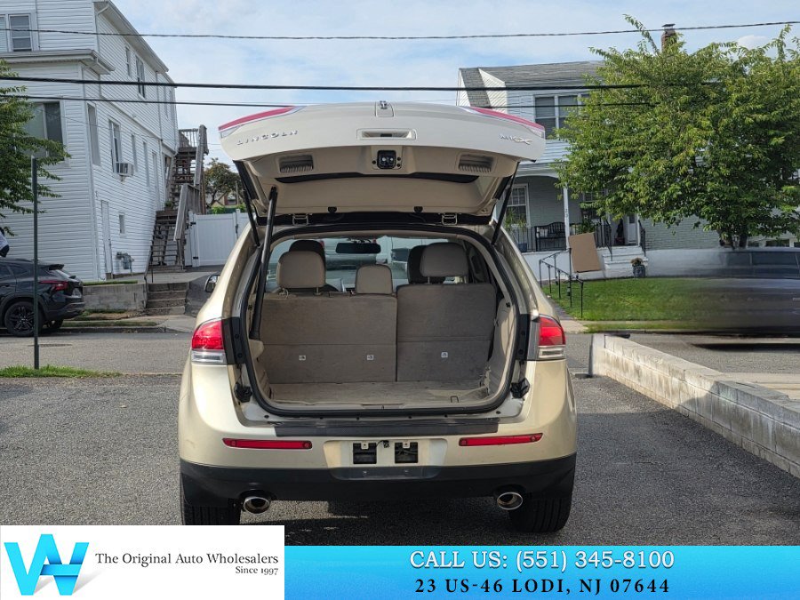 Used 2011 Lincoln MKX 2WD image 9