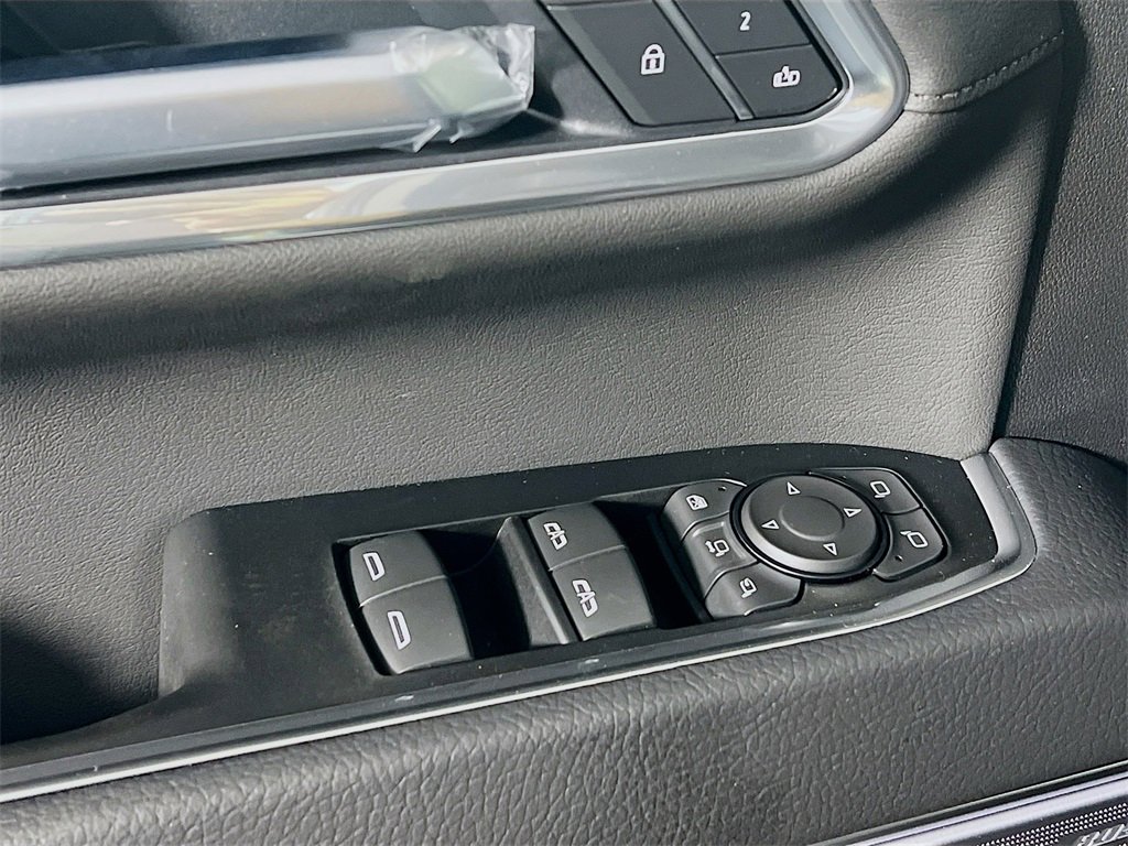 New 2026 GMC Sierra 3500 Denali w/ Denali Reserve Package image 15