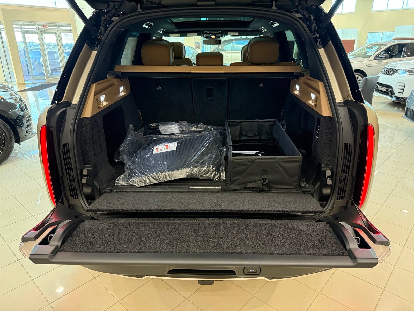 New 2026 Land Rover Range Rover SE AWD/4WD image 50