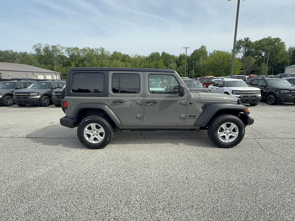 Used 2022 Jeep Wrangler Unlimited Sport AWD/4WD image 8