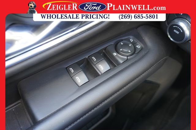 Used 2021 GMC Yukon SLE image 27