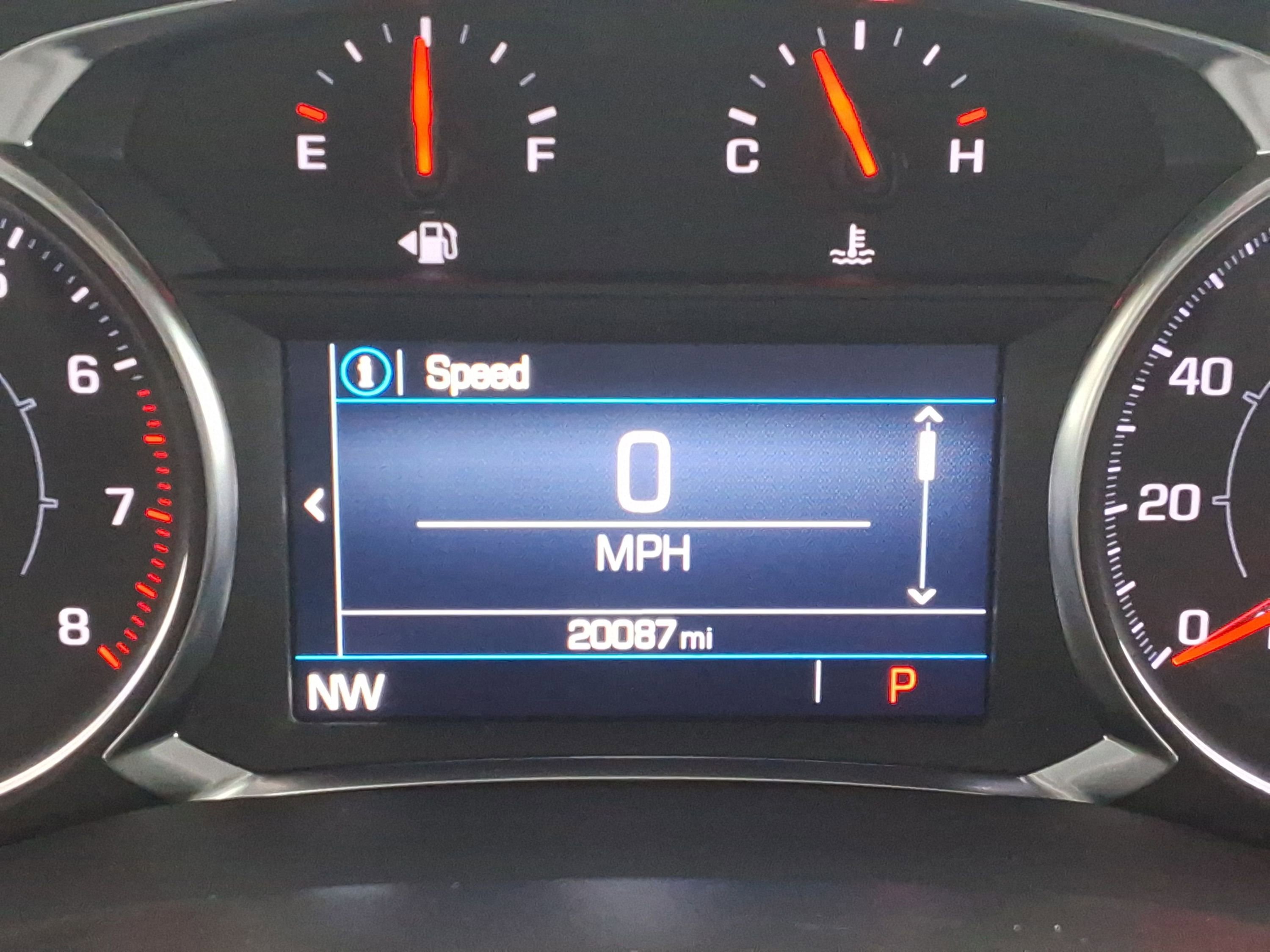 Used 2023 GMC Acadia SLE w/ Driver Convenience Package image 13