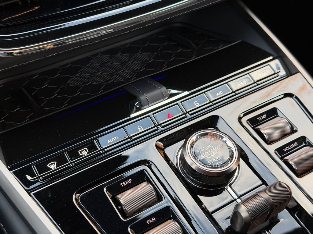 New 2026 Aston Martin DBX 707 image 28