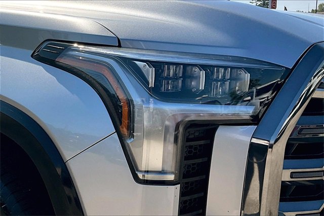 Used 2024 Toyota Tundra Platinum image 31