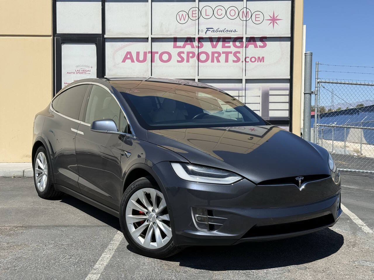 Used 2020 Tesla Model X Performance AWD/4WD image 3