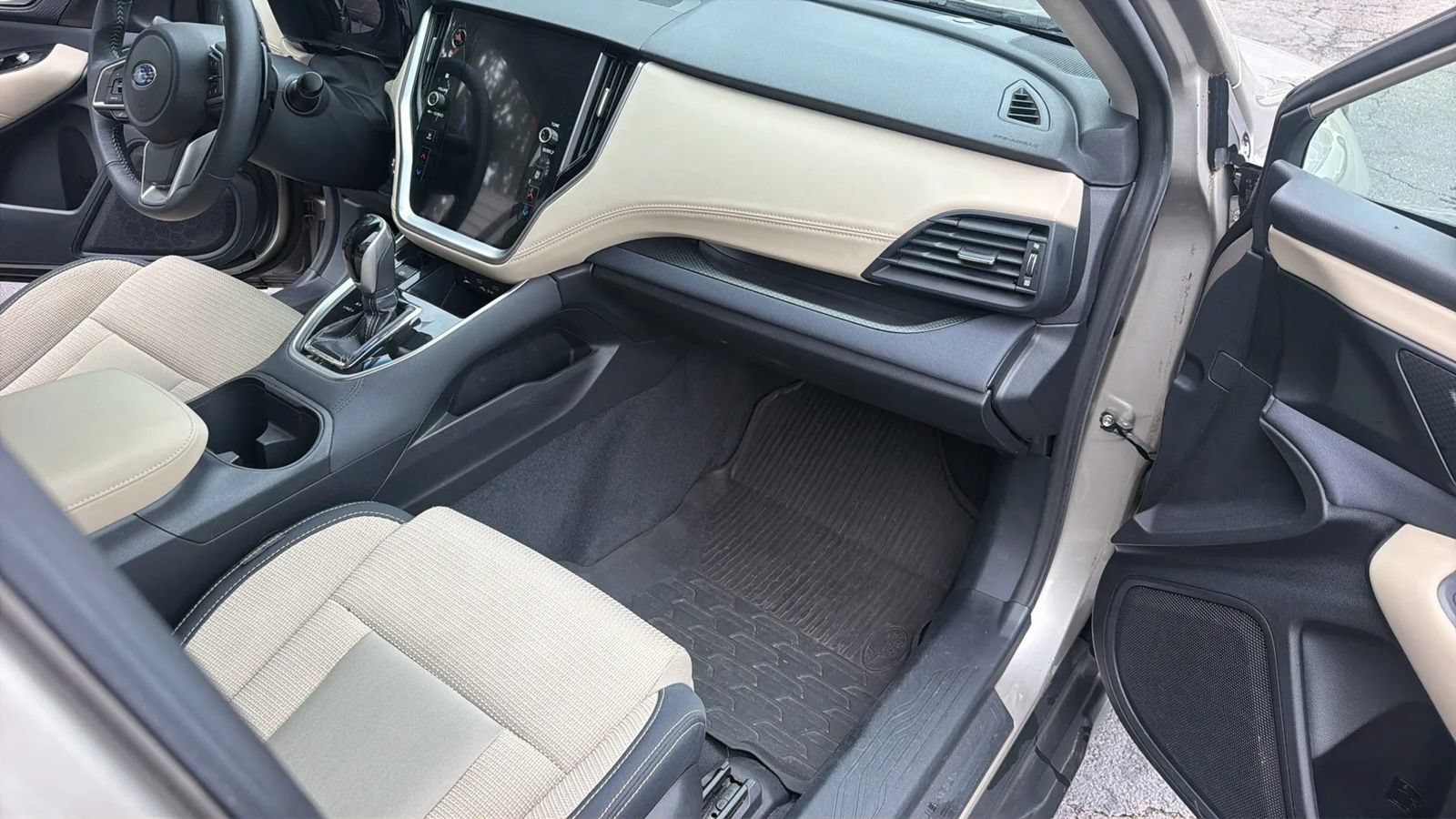 Used 2020 Subaru Outback Premium AWD/4WD image 13