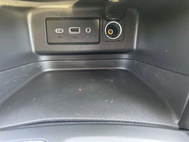 Used 2023 Chevrolet Equinox LT image 27