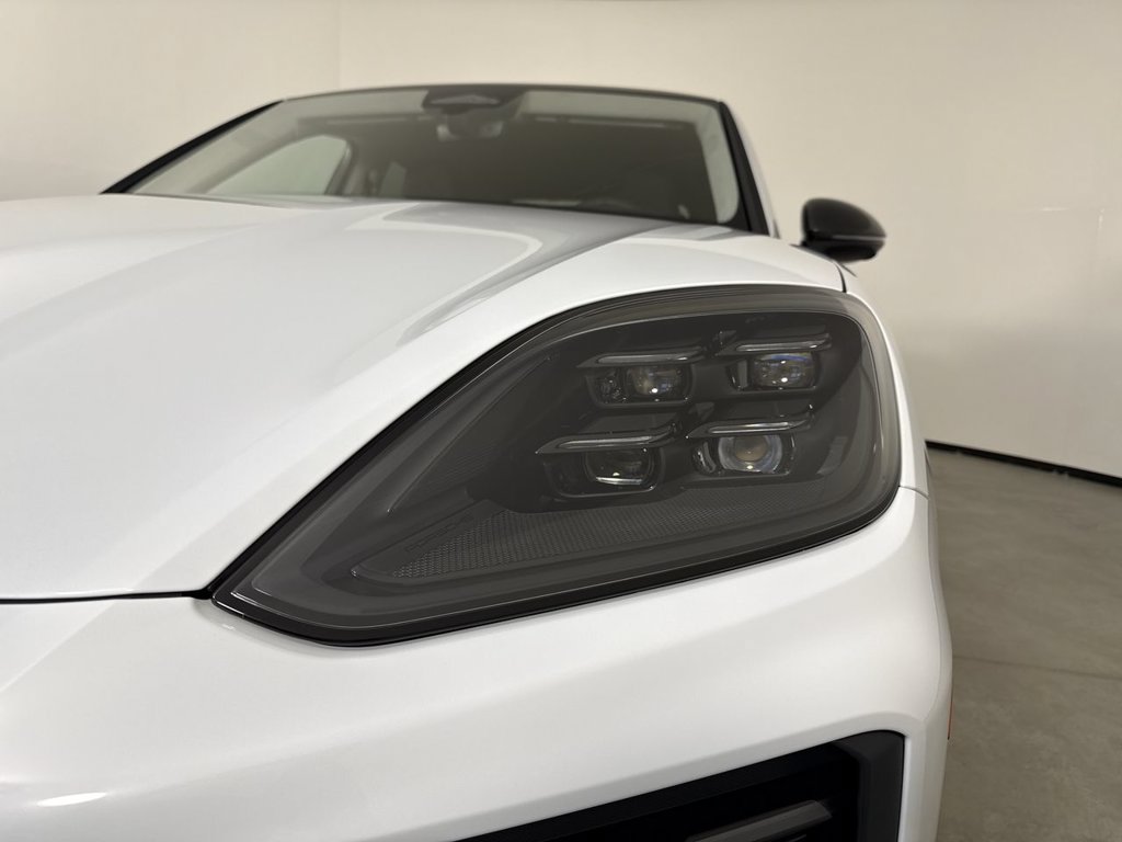 New 2026 Porsche Cayenne Turbo GT AWD/4WD image 11