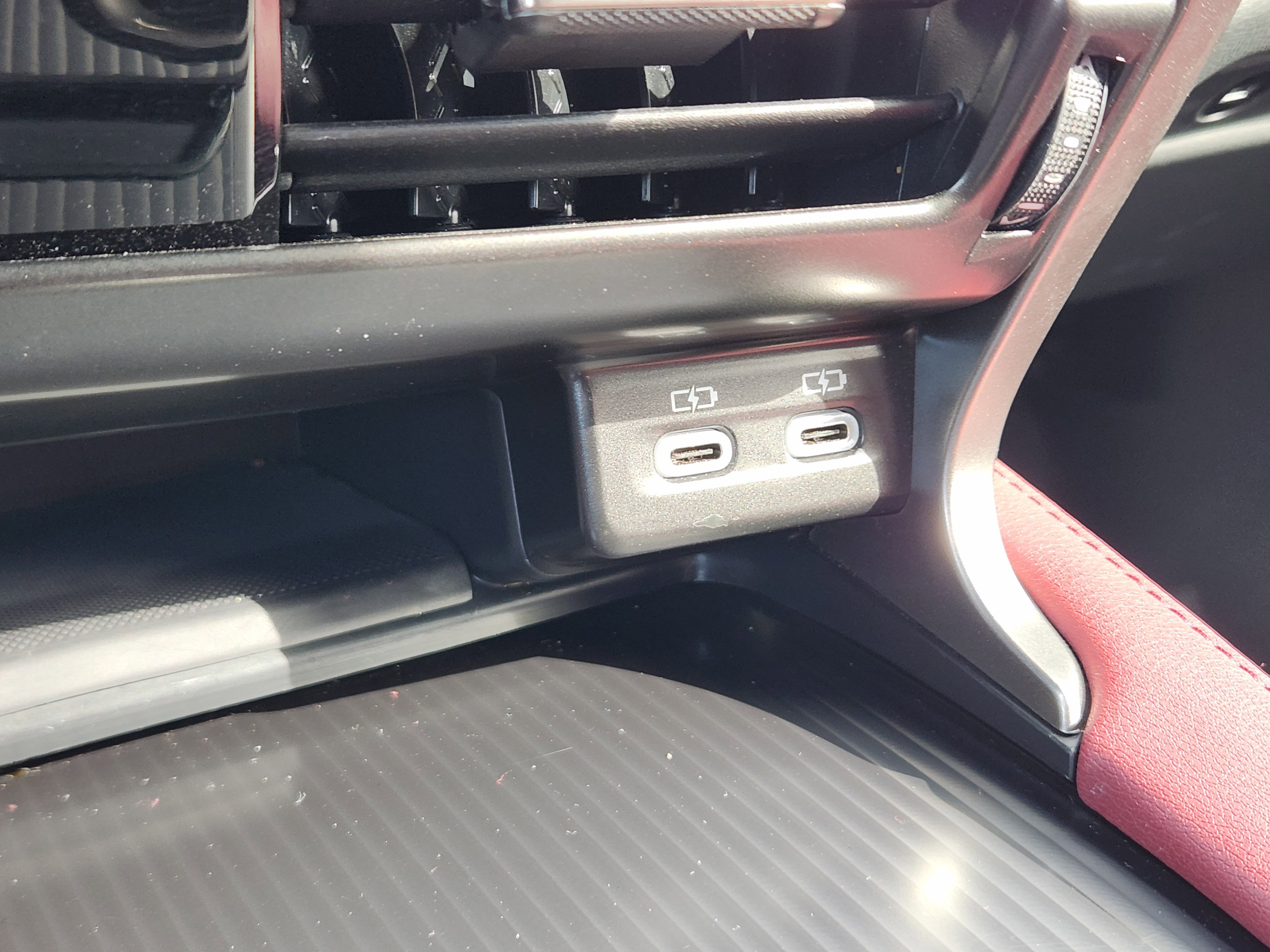 Used 2024 Lexus RX 500h F Sport image 24