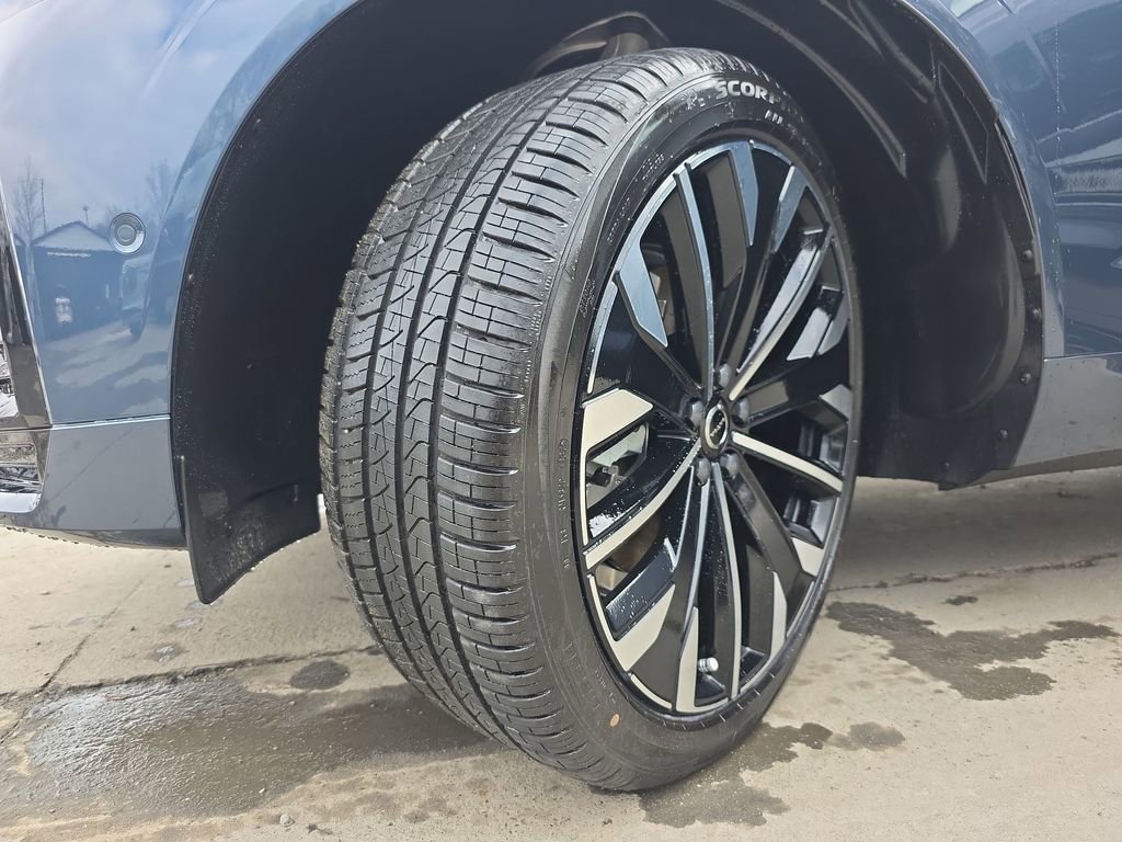 New 2026 Volvo XC60 T8 Ultra w/ Protection Package Premier image 43