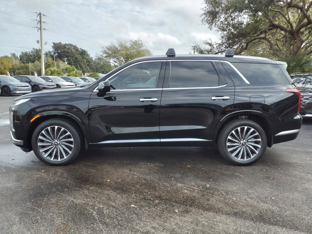 Used 2024 Hyundai Palisade Calligraphy image 16