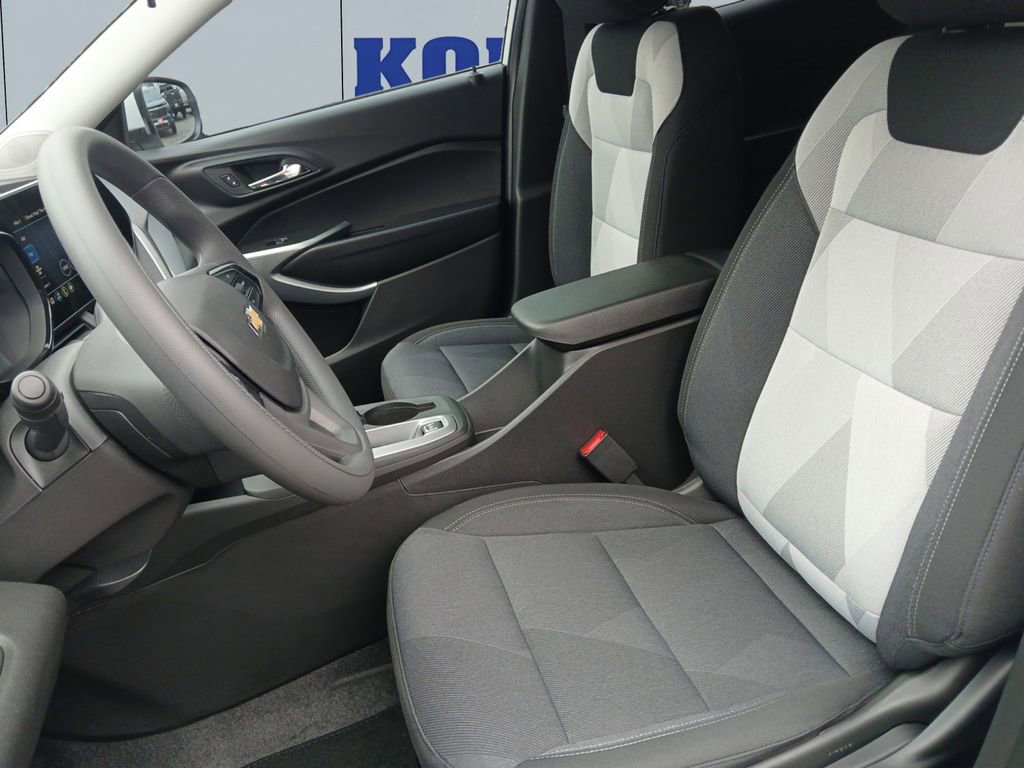New 2026 Chevrolet Trax LS w/ LS Convenience Package image 10