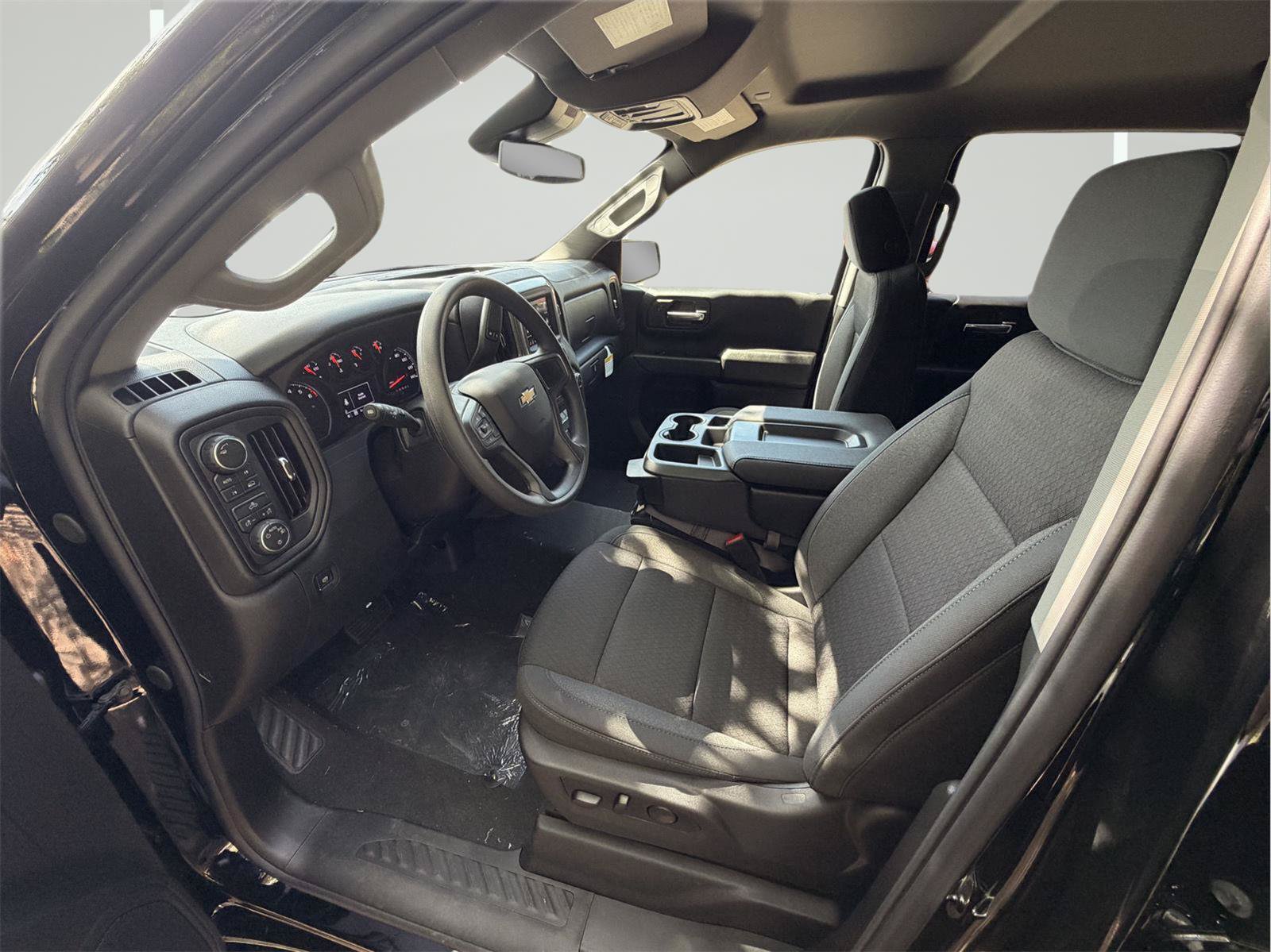 New 2026 Chevrolet Silverado 1500 Custom w/ LPO, Dark Essentials Package AWD/4WD image 13