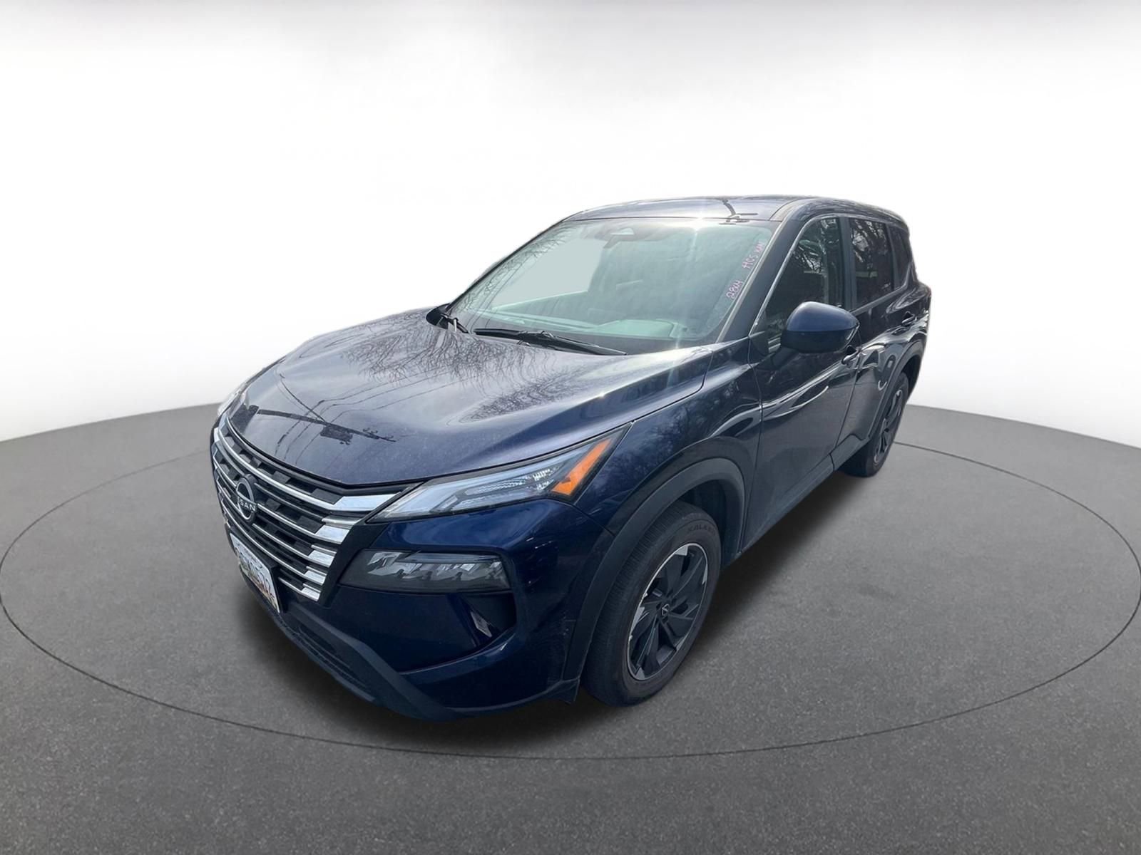 Used 2025 Nissan Rogue SV image 8