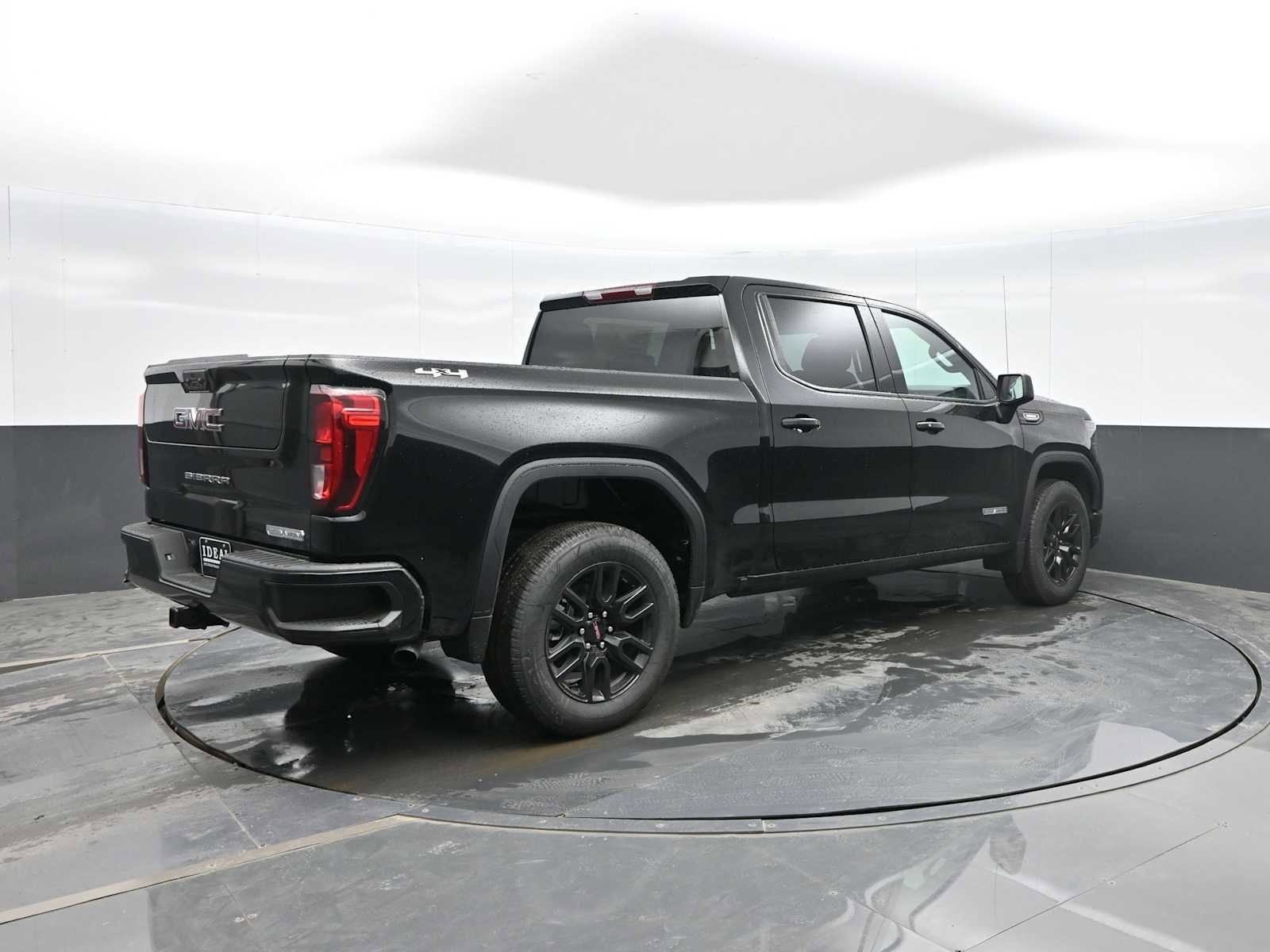New 2026 GMC Sierra 1500 Elevation image 8