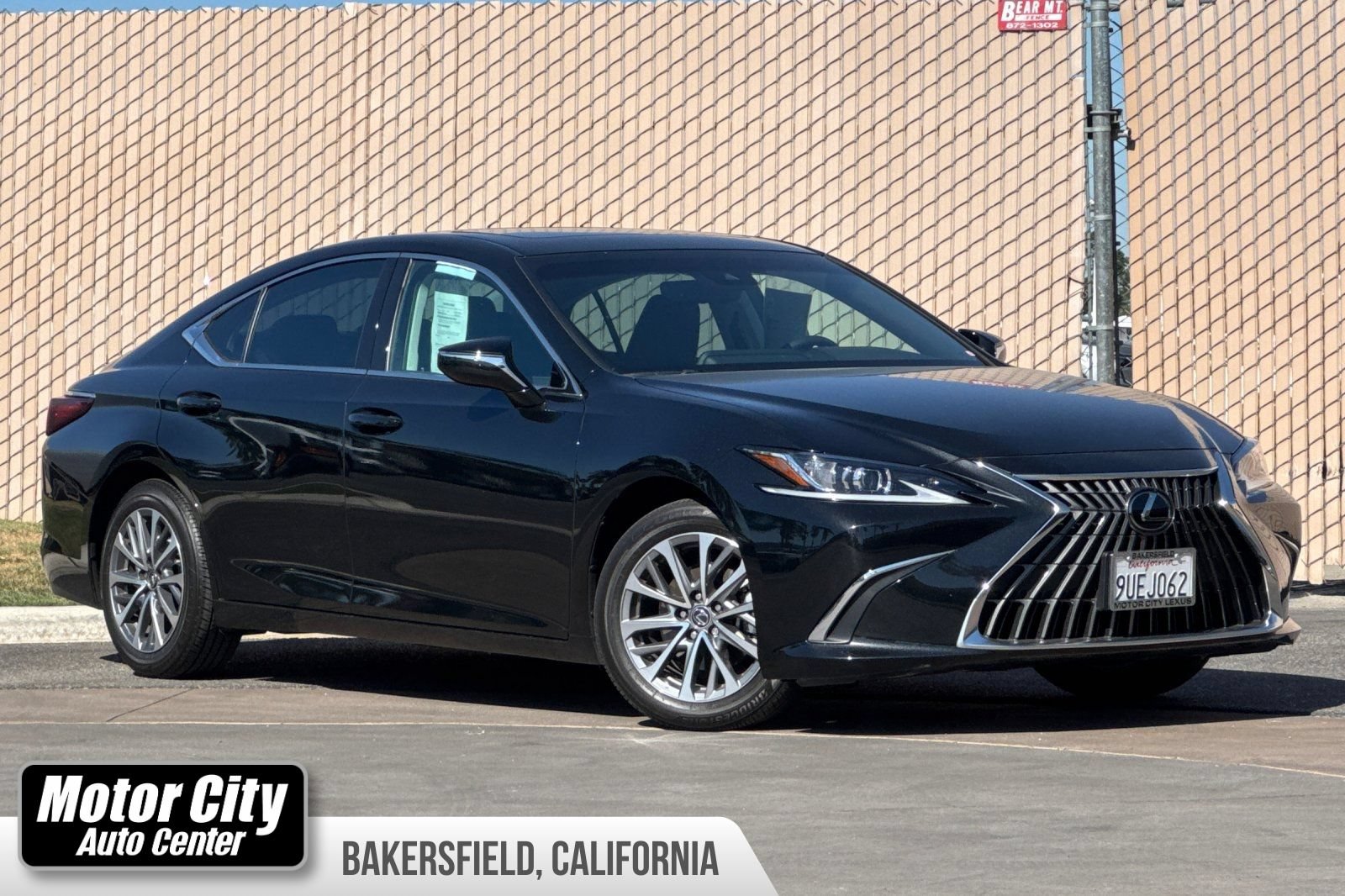 Certified 2025 Lexus ES 350 w/ Accessory Package (Z1)