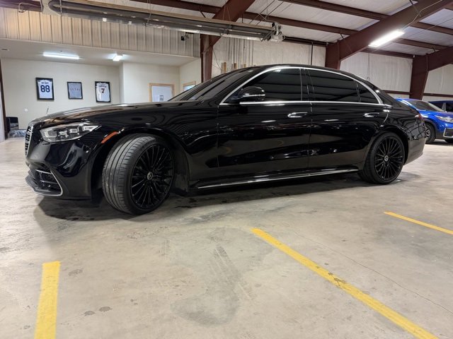 Used 2022 Mercedes-Benz S 500 4MATIC image 4
