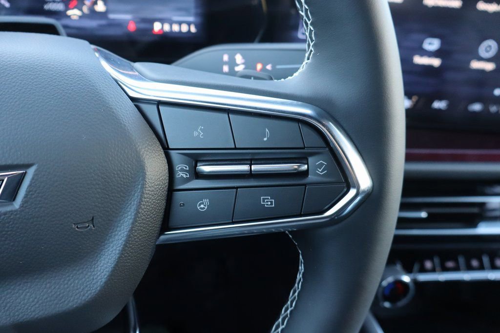 New 2026 Chevrolet Traverse Z71 w/ Enhanced Driving Package image 9