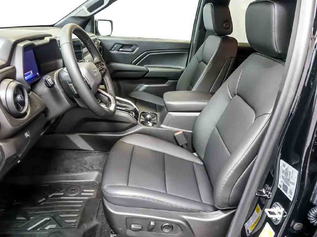 New 2026 Chevrolet Colorado Trail Boss AWD/4WD image 16