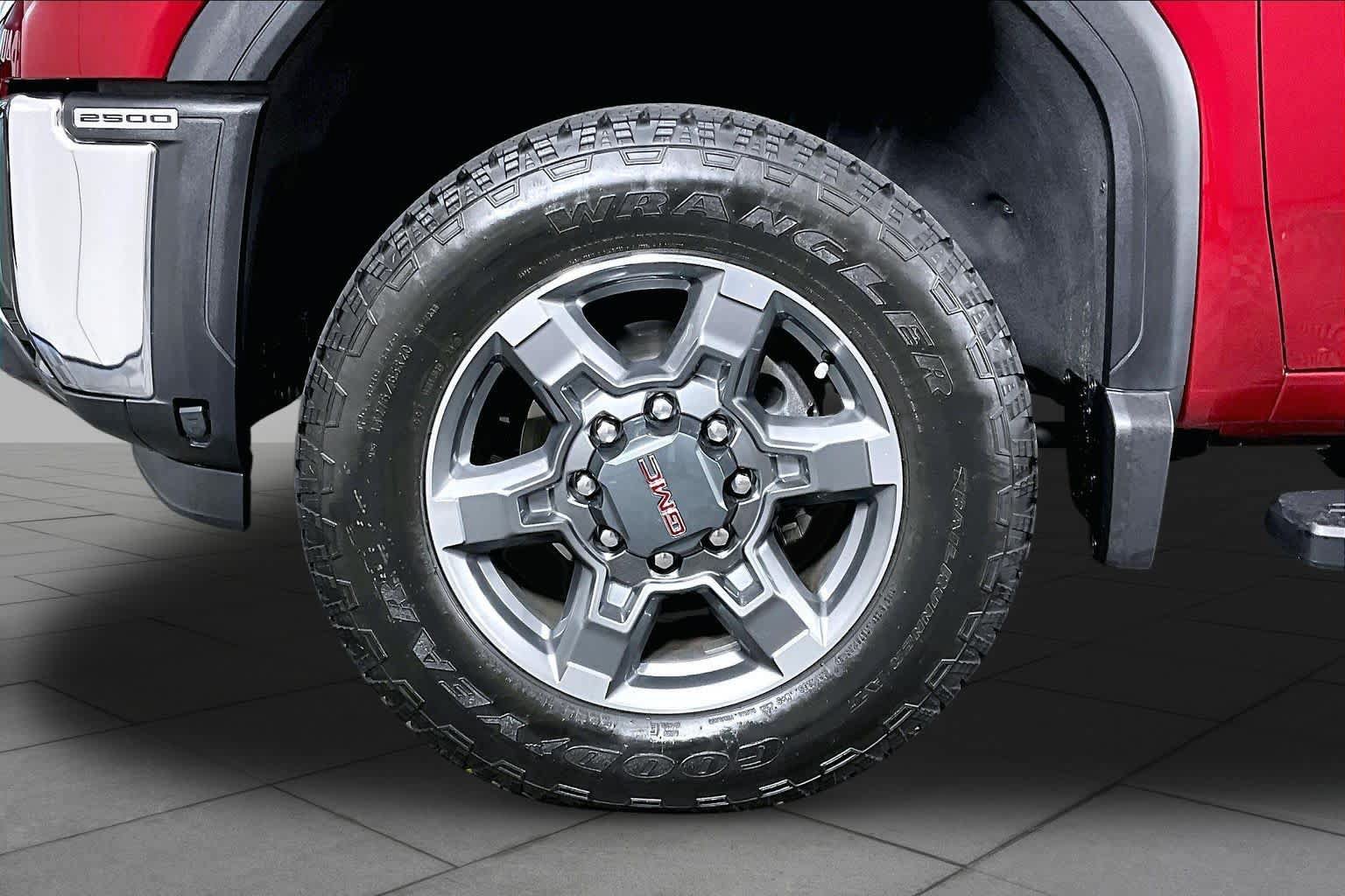 Certified 2026 GMC Sierra 2500 SLT w/ Texas SLT Premium Package AWD/4WD image 11