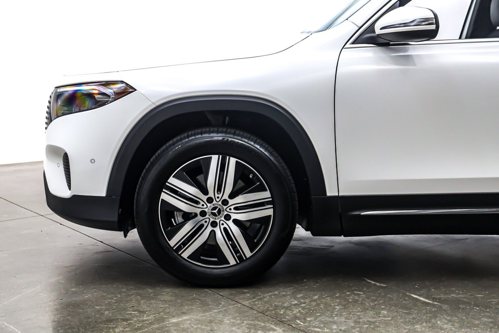 Used 2024 Mercedes-Benz EQB 250+ image 10