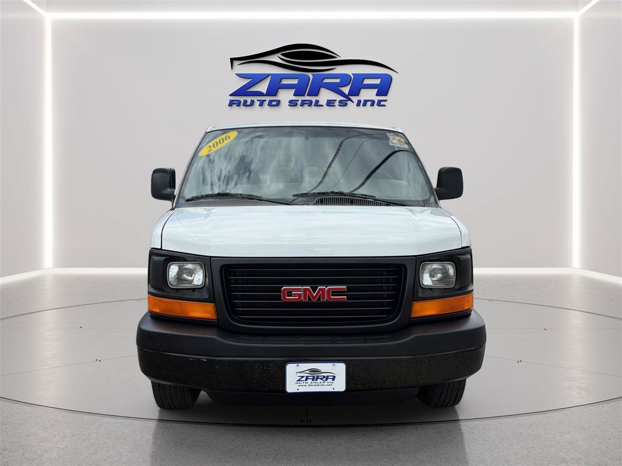 Used 2006 GMC Savana 2500 RWD image 2