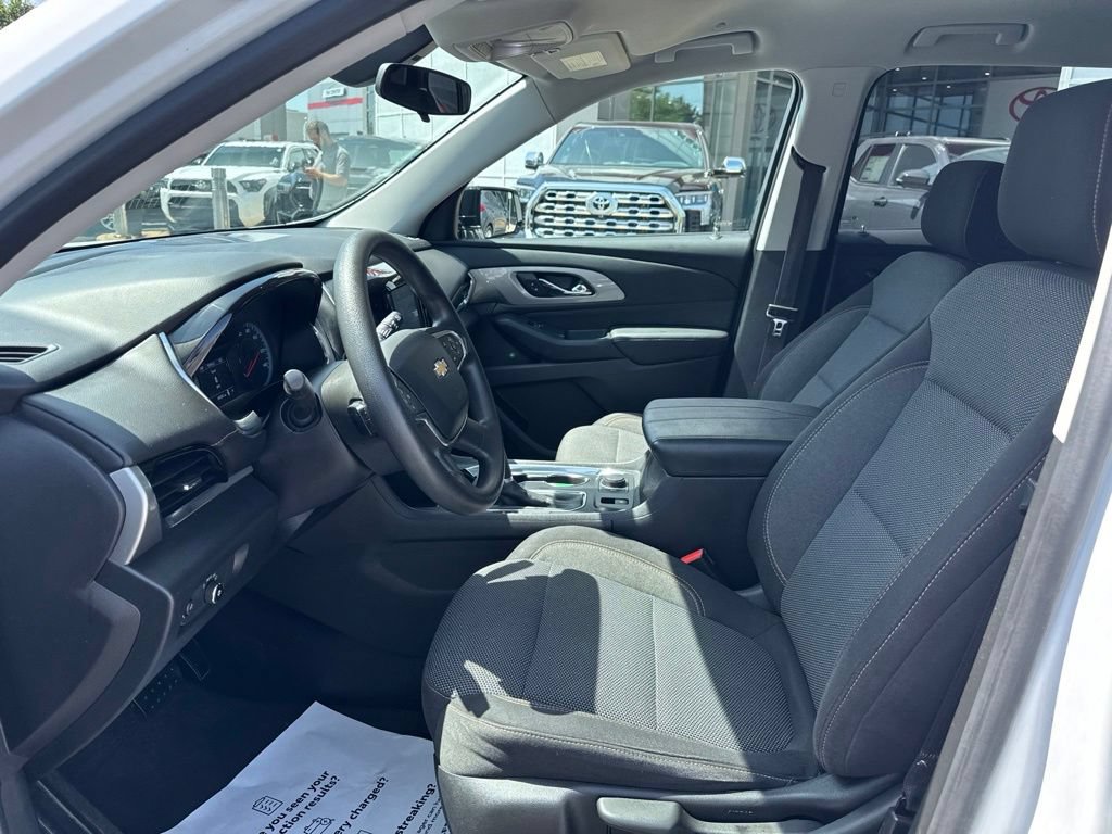 Used 2018 Chevrolet Traverse LS FWD image 10
