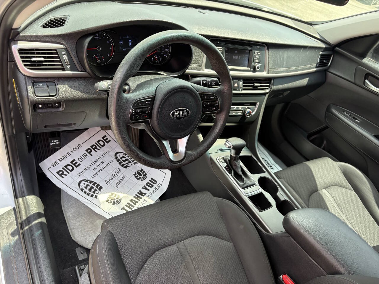 Used 2017 Kia Optima LX FWD image 19