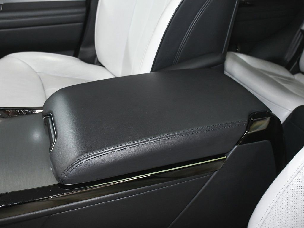 Used 2023 Land Rover Range Rover Sport SE Dynamic image 49