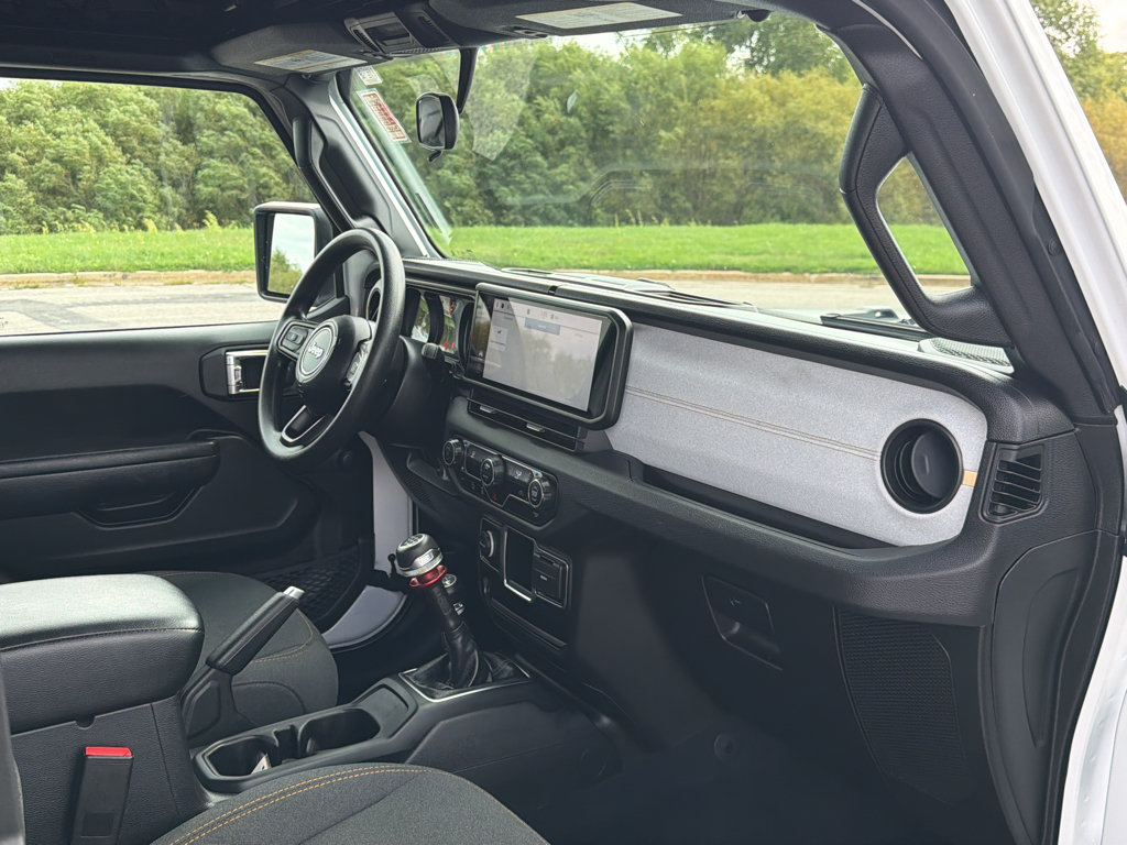 Used 2024 Jeep Wrangler Sport AWD/4WD image 26