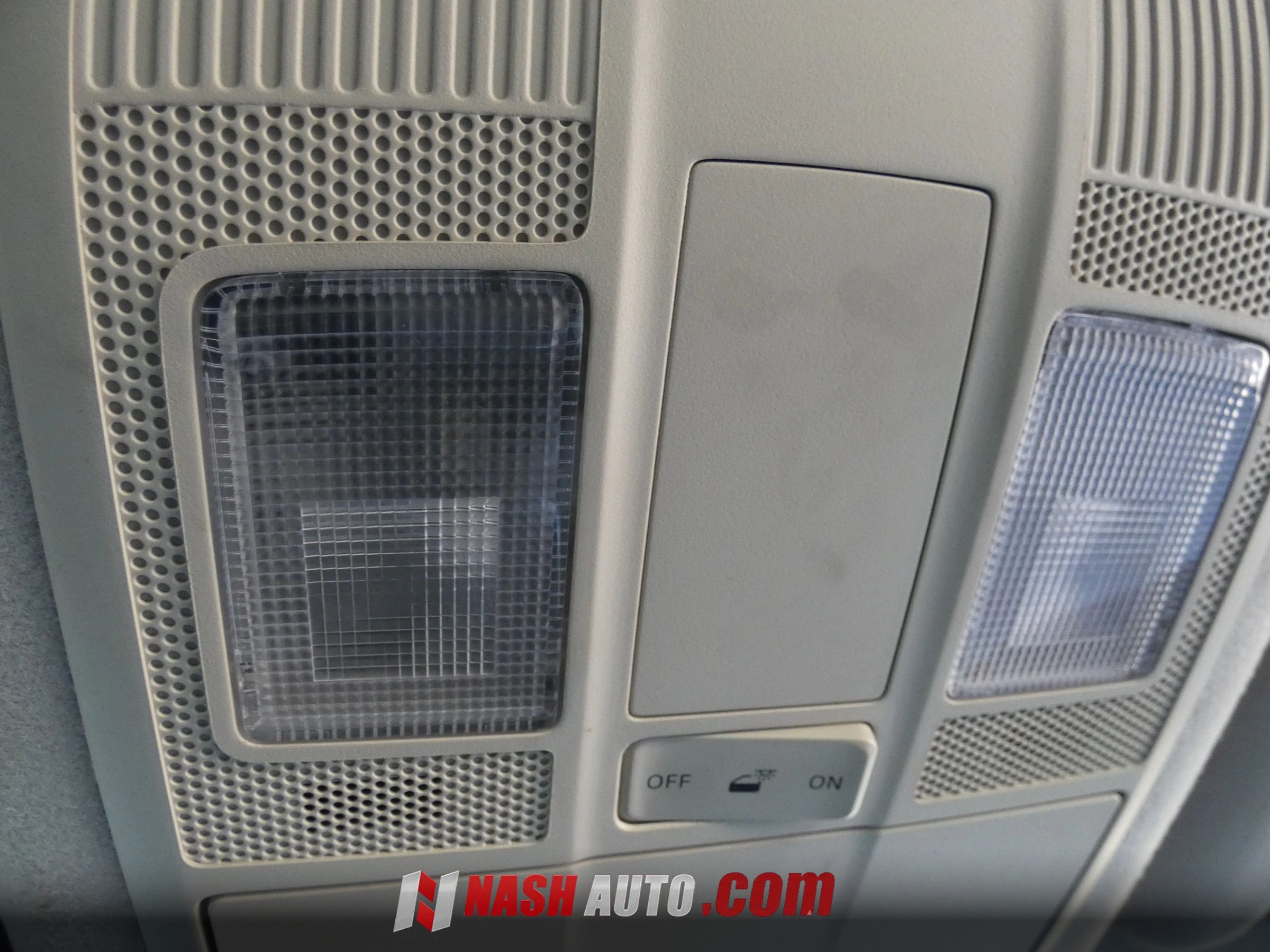 Used 2019 Toyota Yaris LE FWD image 57
