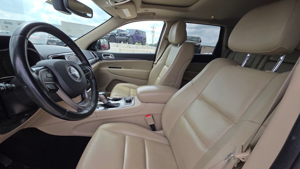 Used 2019 Jeep Grand Cherokee Limited AWD/4WD image 11