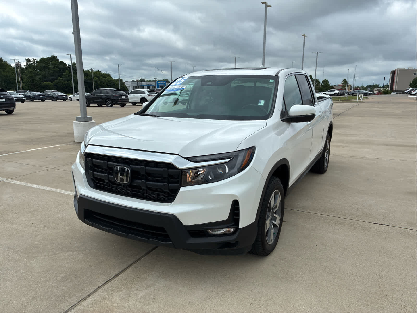 Used 2025 Honda Ridgeline RTL image 3