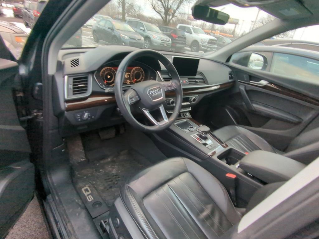 Used 2019 Audi Q5 2.0T Premium Plus w/ Premium Plus Package image 7