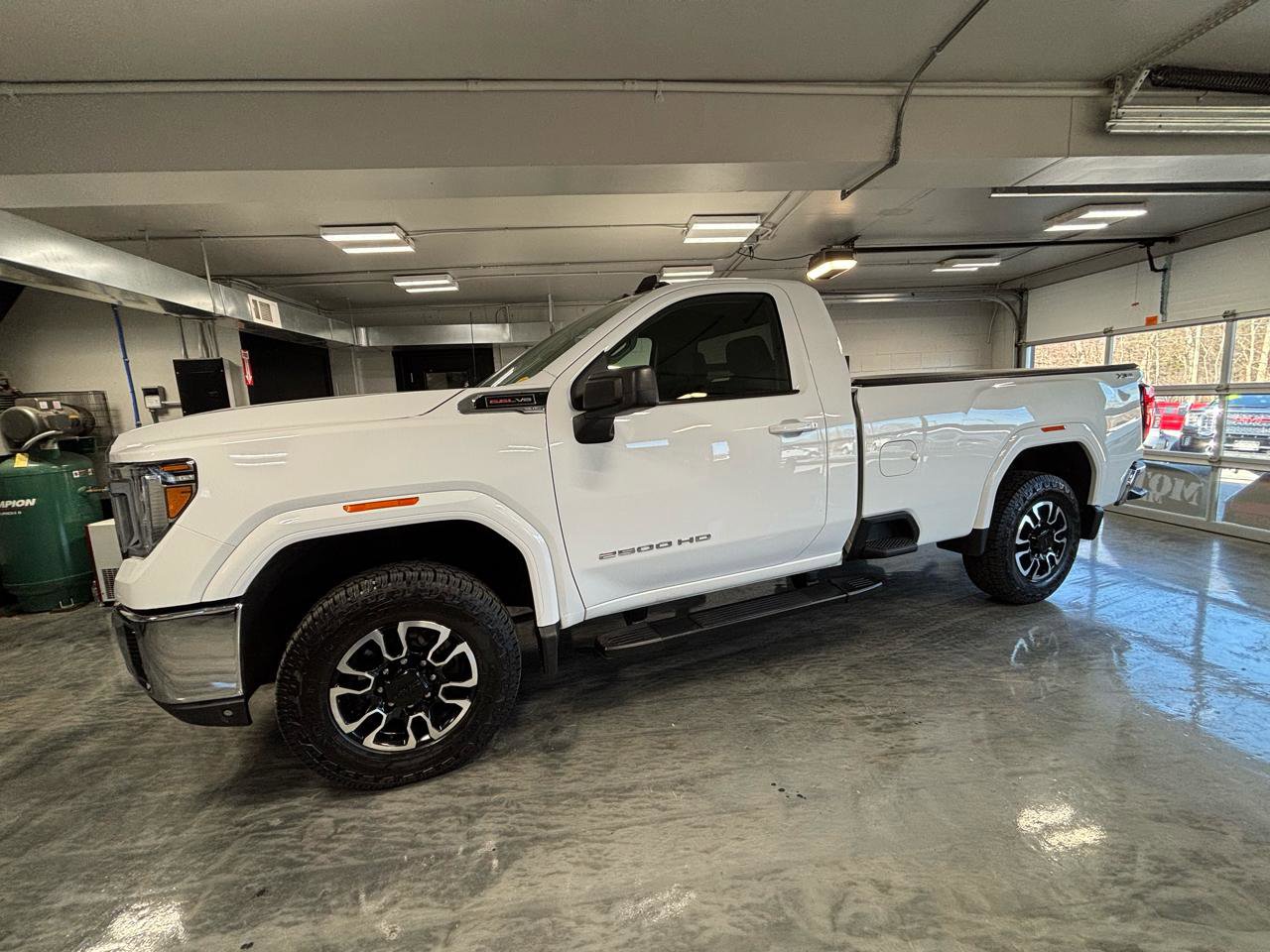 Used 2020 GMC Sierra 2500 SLE w/ SLE Convenience Package AWD/4WD image 6