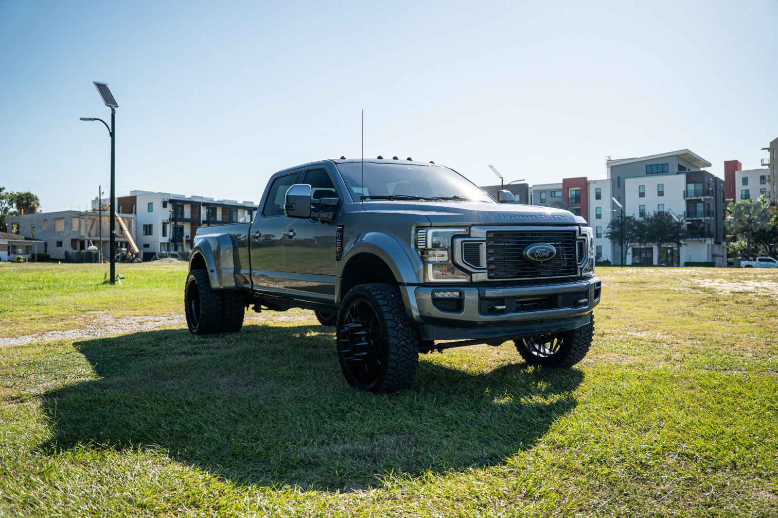 Used 2021 Ford F450 Platinum AWD/4WD image 4
