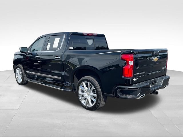 Used 2025 Chevrolet Silverado 1500 High Country w/ High Country Premium Package AWD/4WD image 6